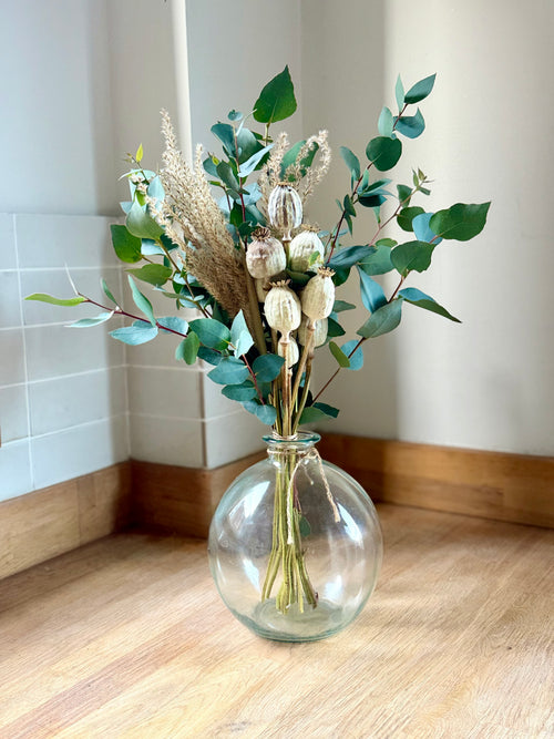 Monthly Flower Design | Small Bouquet Style |  Seasonal Change Monthly