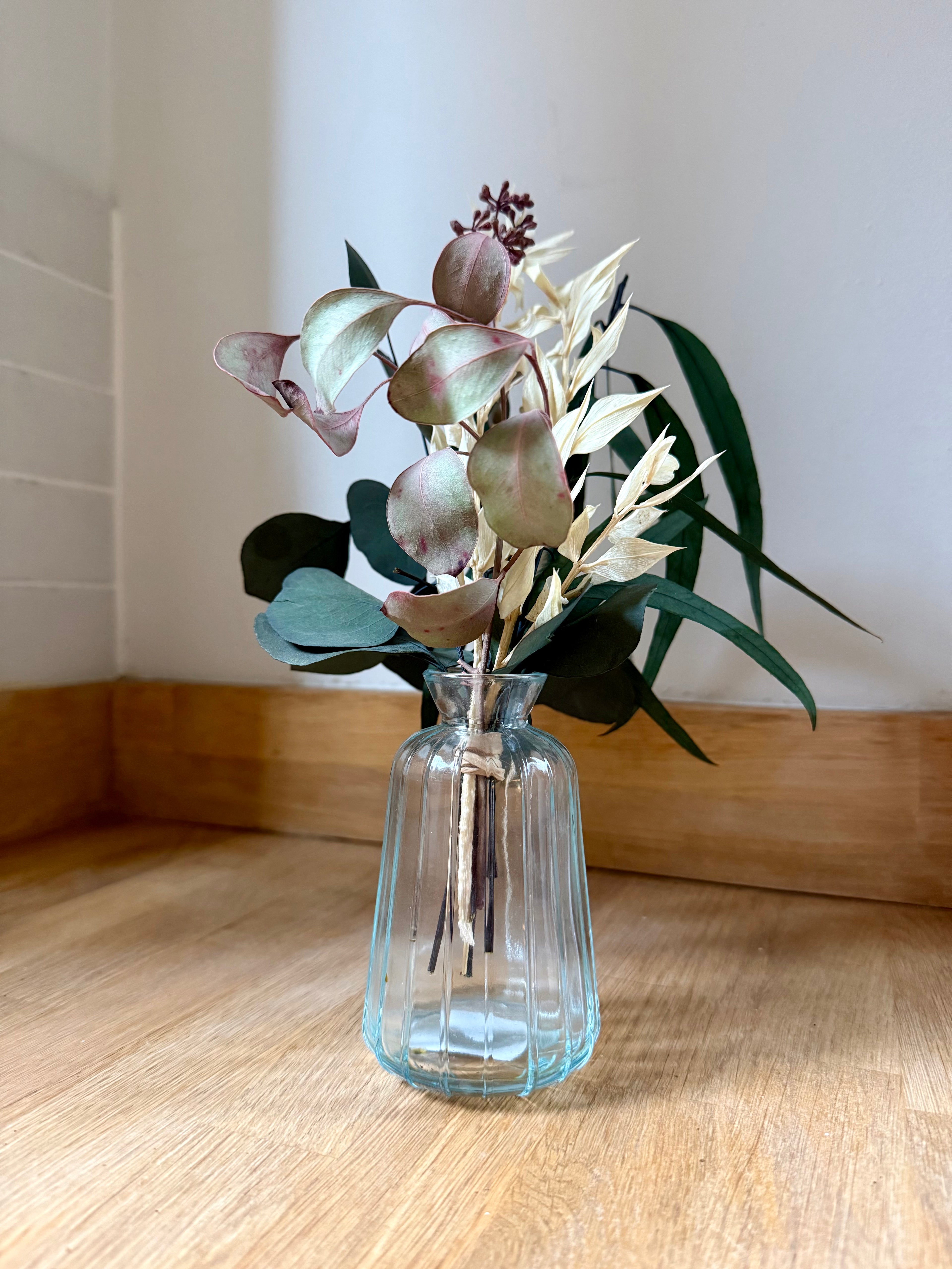 Monthly Flower Design | Table Bouquet Style | Seasonal Change Monthly