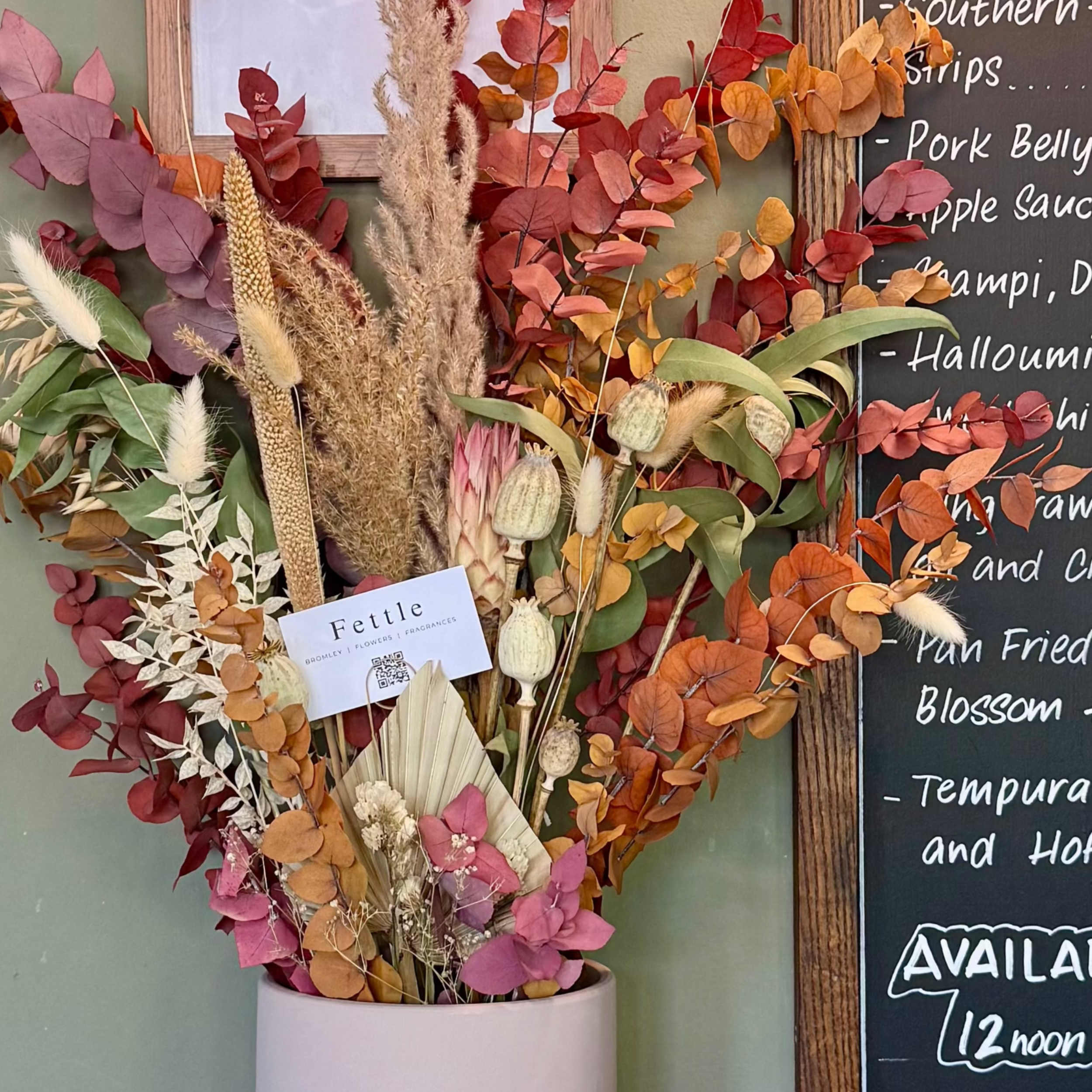 Monthly Flower Design | Large Statement | Seasonal Change Monthly